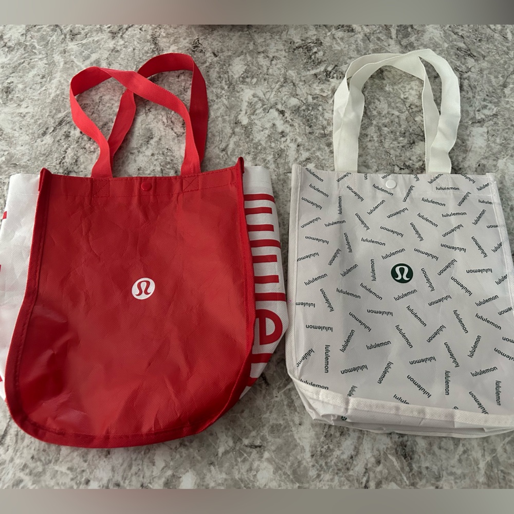 Lululemon bags